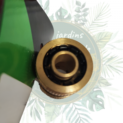 Raccord de type Gardena pour tuyau 15mm. Accessoire pour système d'arrosage. Convient à un usage domestique ou professionnel.