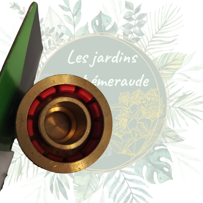 Raccord rapide en laiton avec système Aquastop pour éviter les gaspillage d'eau lors de l'arrosage.